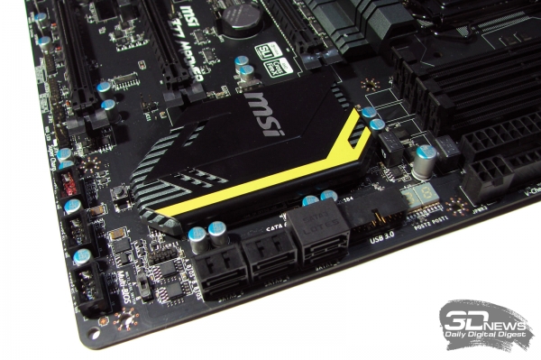  MSI Z77 MPower угол 