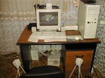  Creative DeskTop Theatre 5.1 у меня на столе 